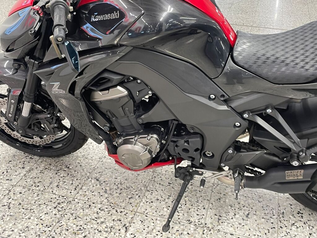 Kawasaki Z 2015 Harmaa