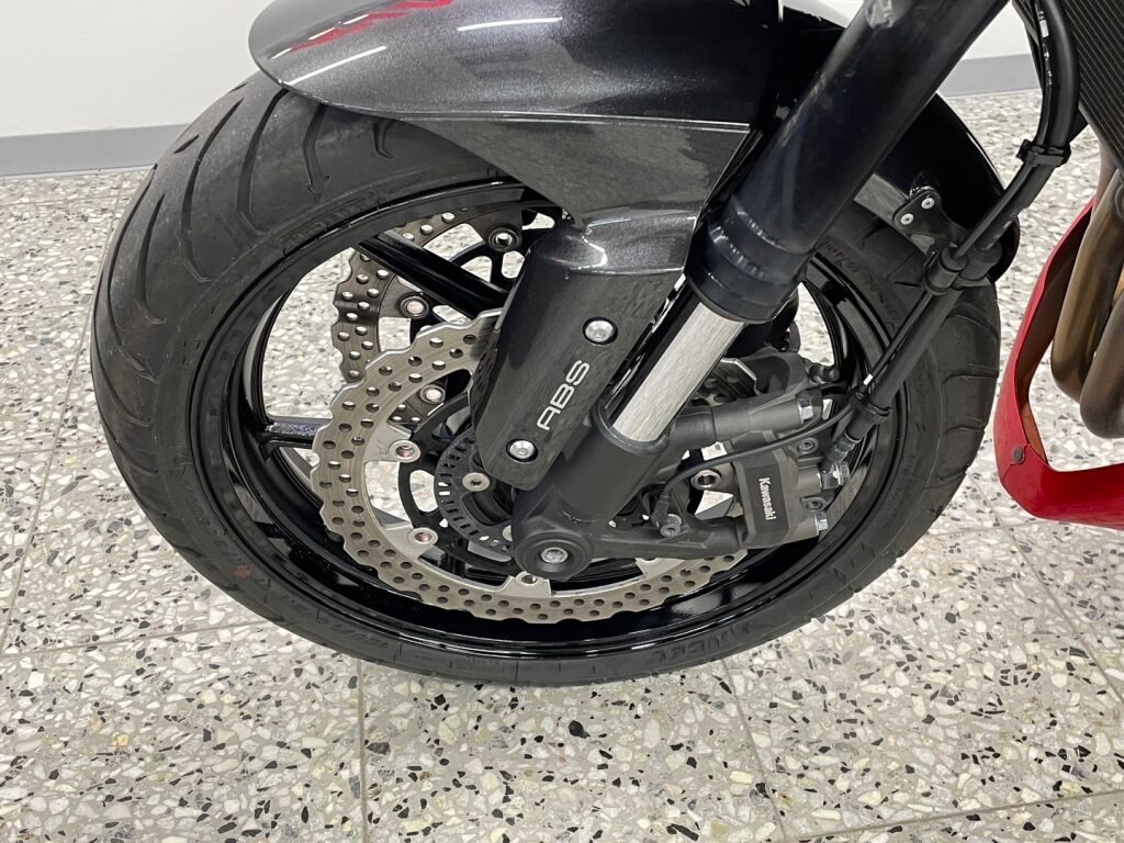 Kawasaki Z 2015 Harmaa