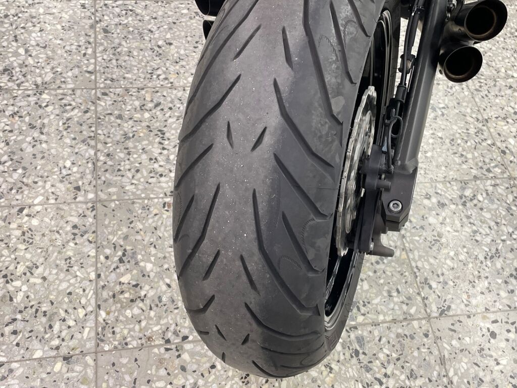 Kawasaki Z 2015 Harmaa