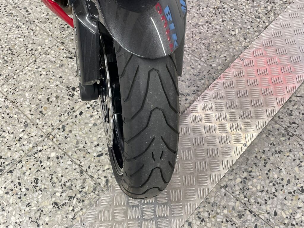 Kawasaki Z 2015 Harmaa