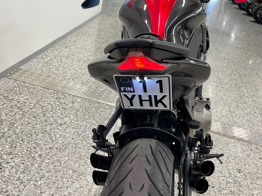 Kawasaki Z 2015 Harmaa