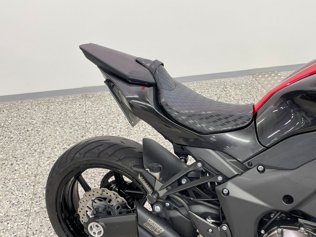 Kawasaki Z 2015 Harmaa