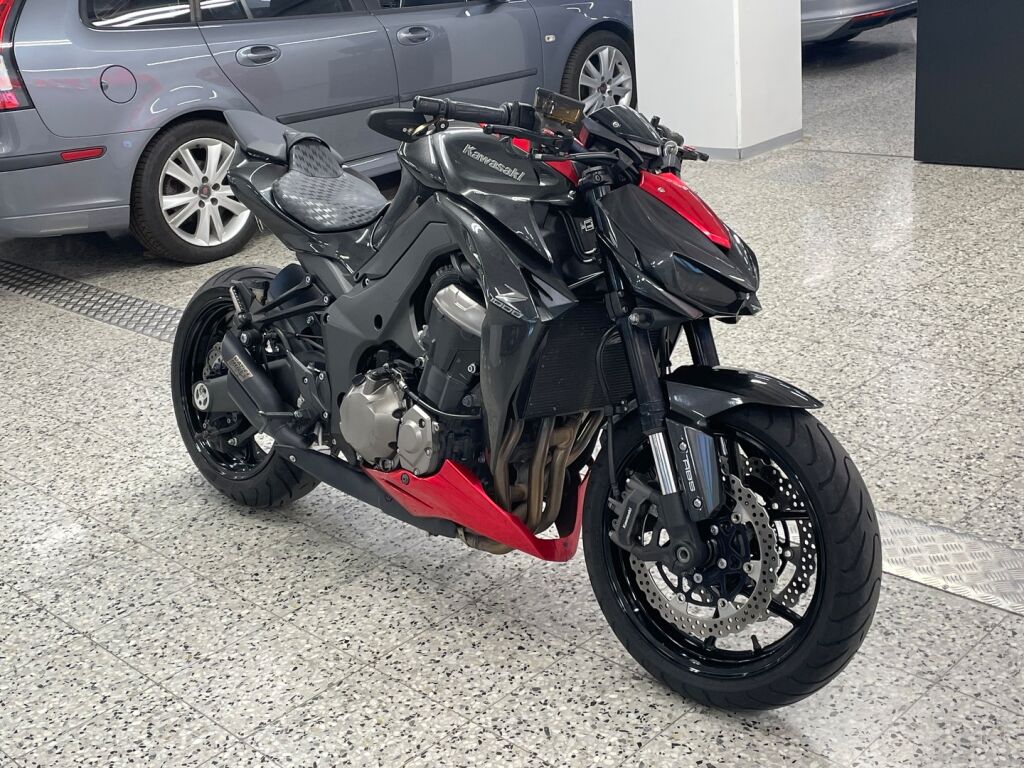 Kawasaki Z 2015 Harmaa
