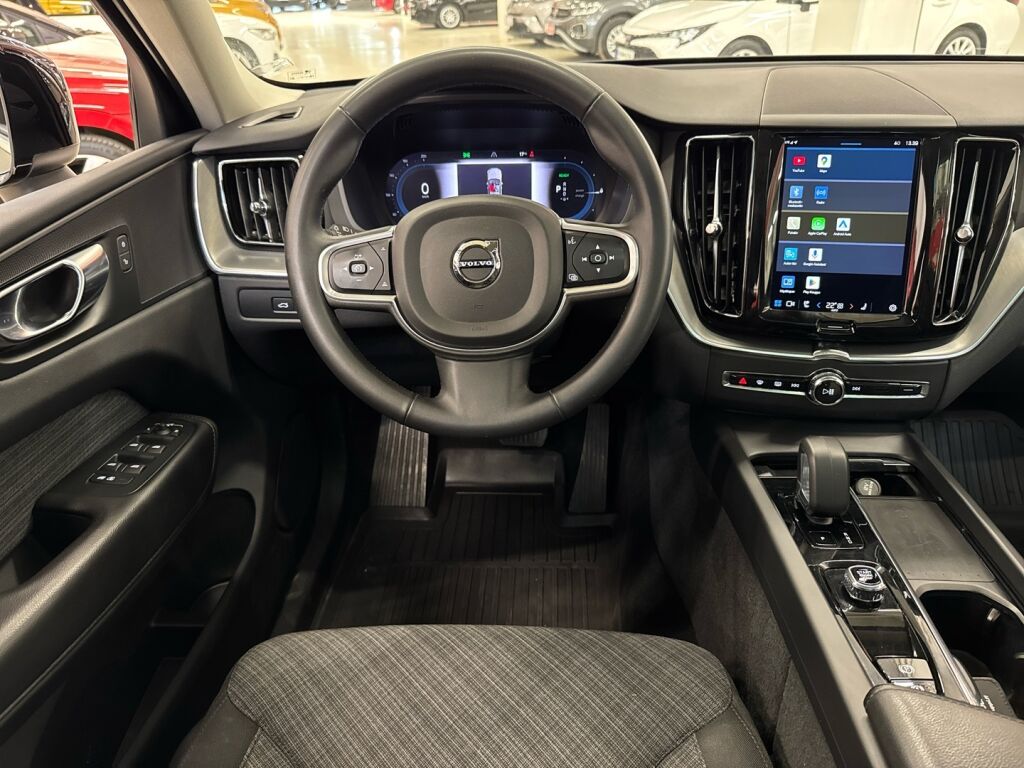 Volvo XC60 2023 