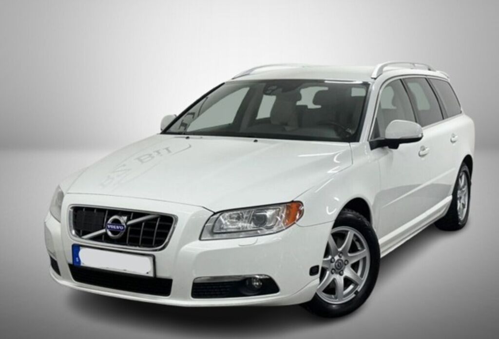 Volvo V70 2012 Valkoinen