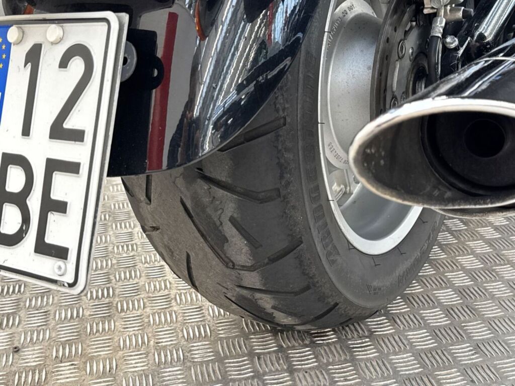 Suzuki INTRUDER 2010 SM V 52