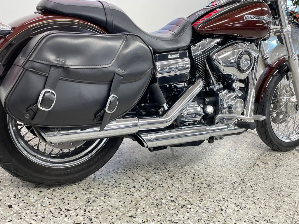 Harley-davidson DYNA 2011 
