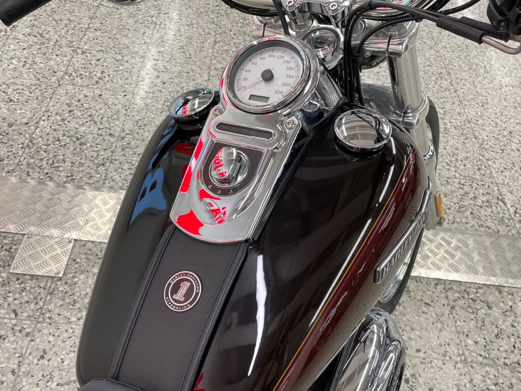 Harley-davidson DYNA 2011 