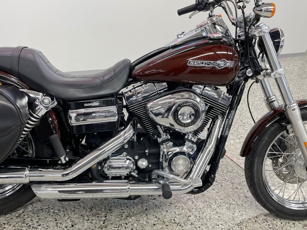 Harley-davidson DYNA 2011 