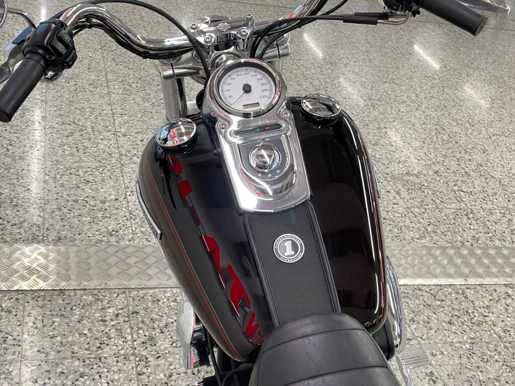 Harley-davidson DYNA 2011 