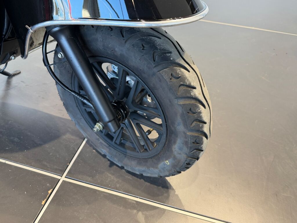 Nioki Classic Rider 2024 Musta