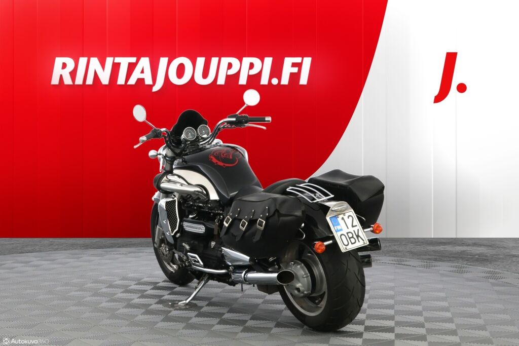 Triumph ROCKET III 2010 Musta