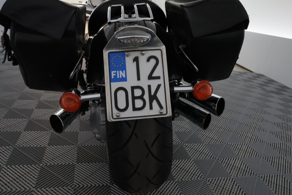 Triumph ROCKET III 2010 Musta