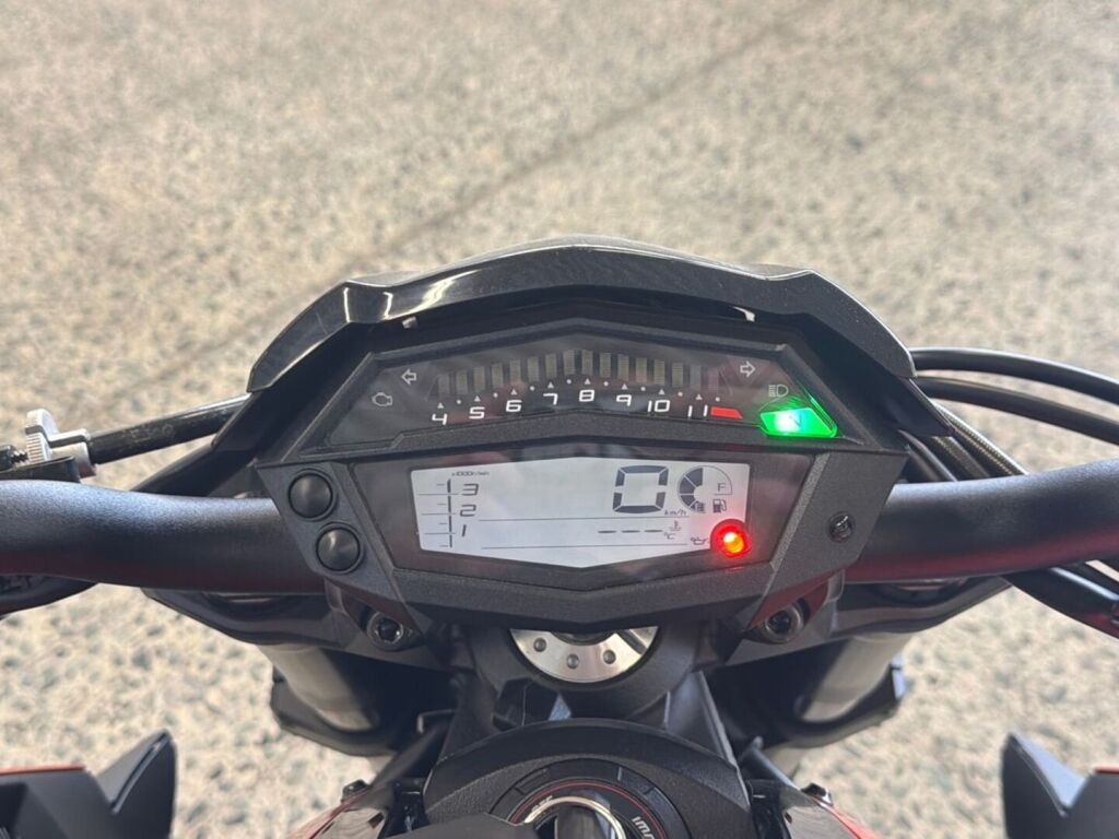 Kawasaki Z 2016 Oranssi