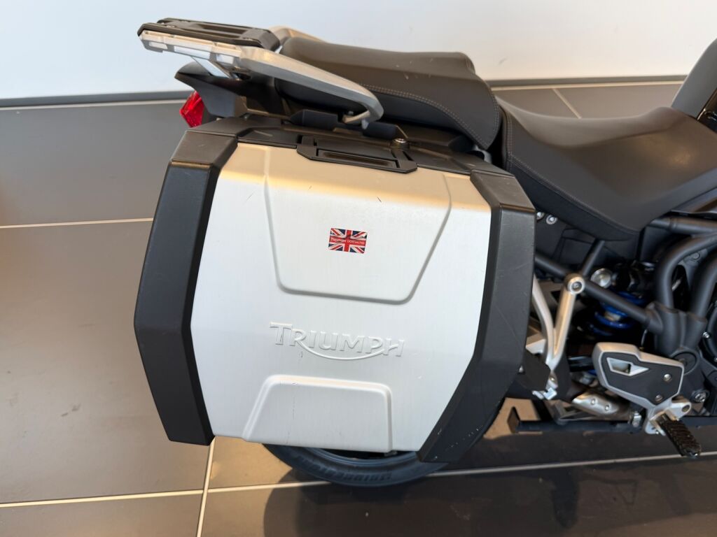 Triumph TIGER 2012 Musta
