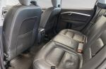 Volvo V70 2015 Musta
