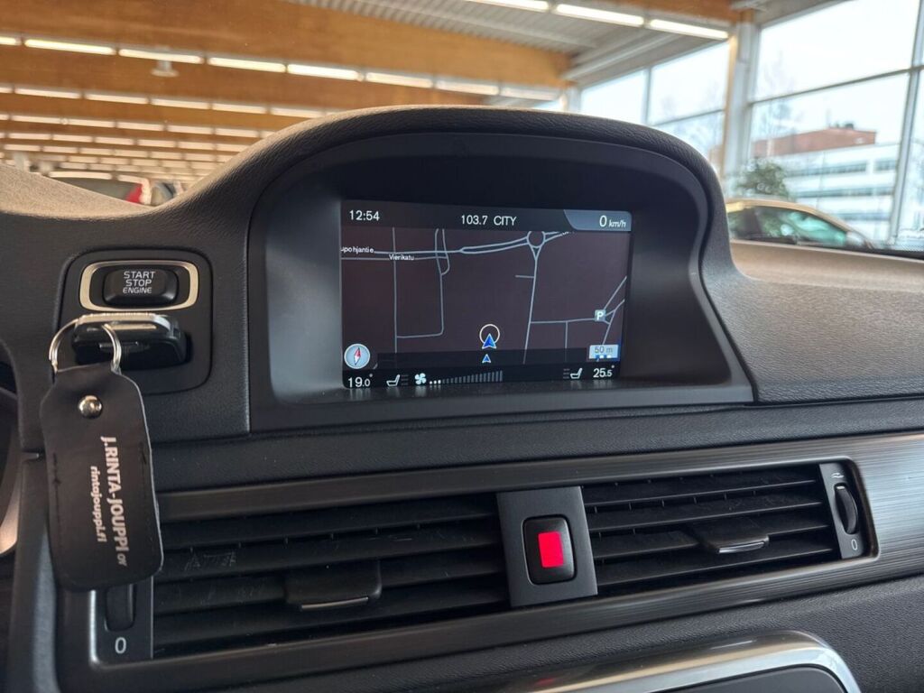 Volvo V70 2016 Sininen