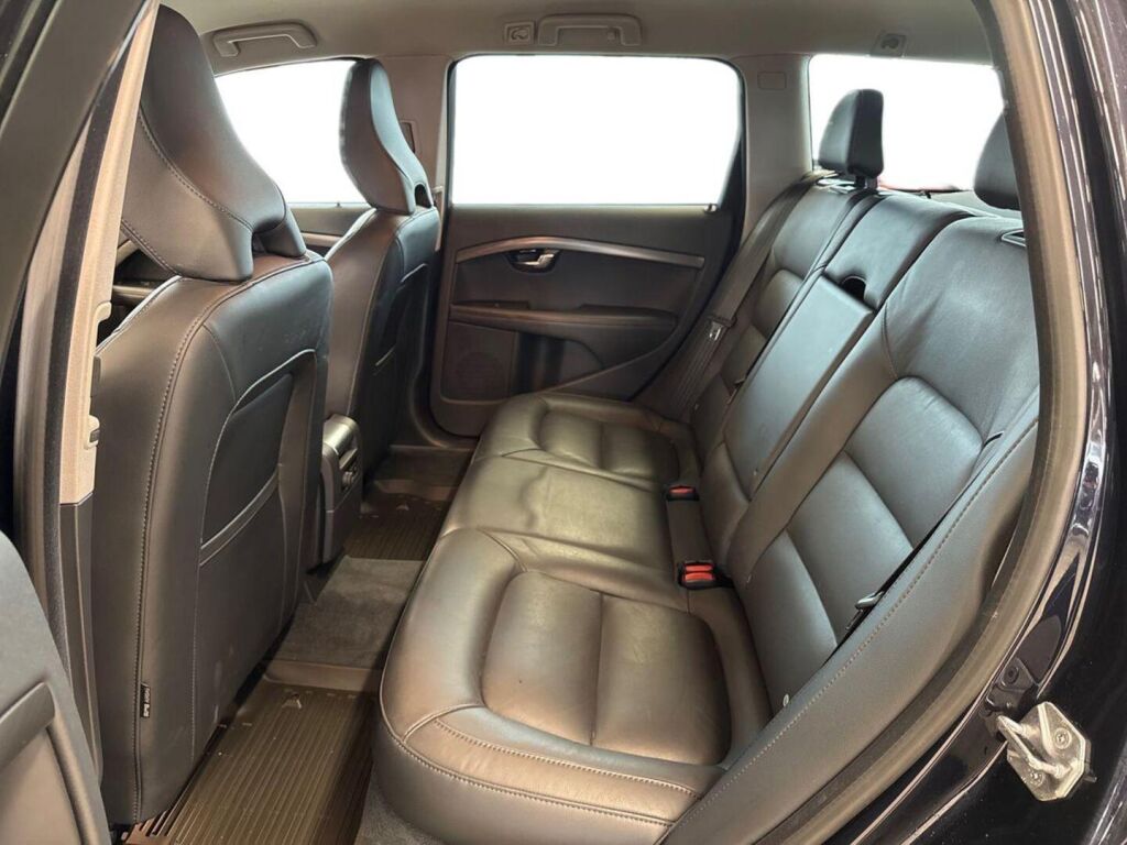 Volvo V70 2016 Sininen