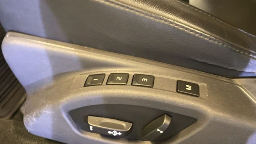 Volvo V70 2016 Sininen