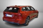 Volvo V60 2019 Punainen