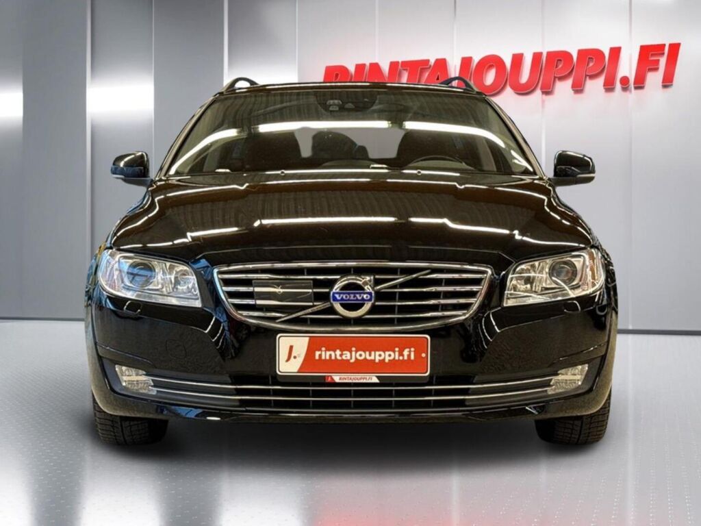 Volvo V70 2016 Musta