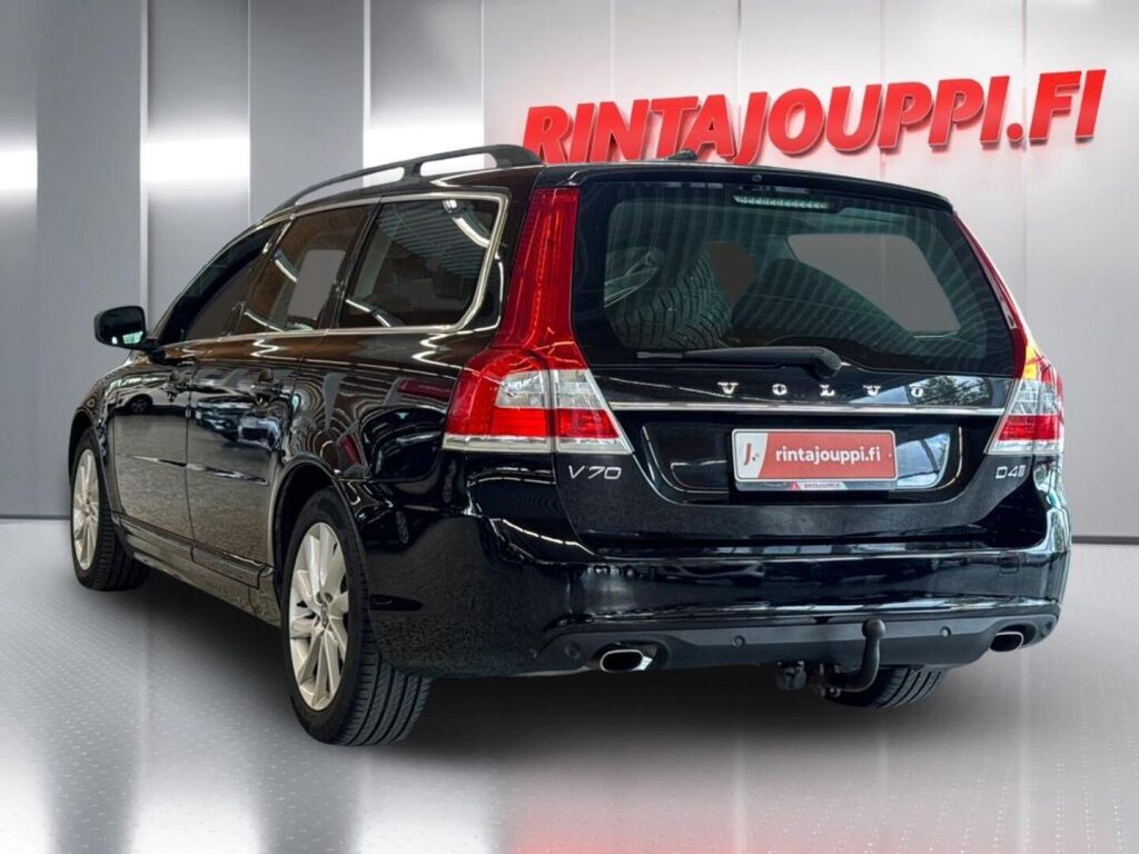 Volvo V70 2016 Musta