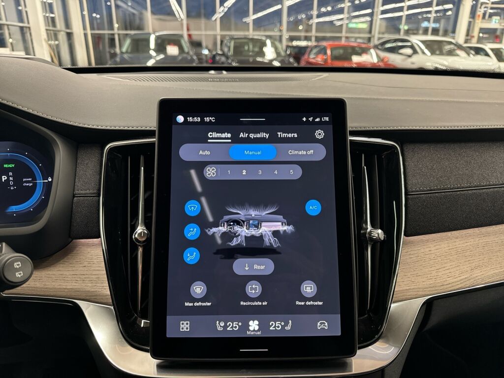 Volvo XC90 2025 Metalli harmaa