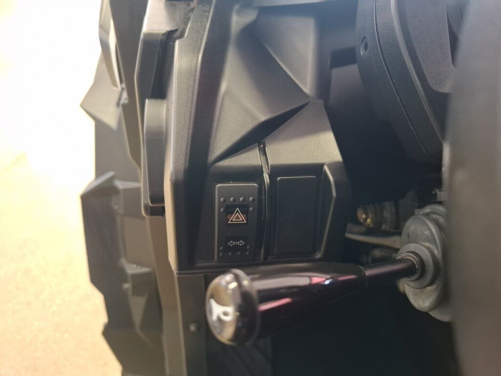 Can-am MAVERICK 2023 