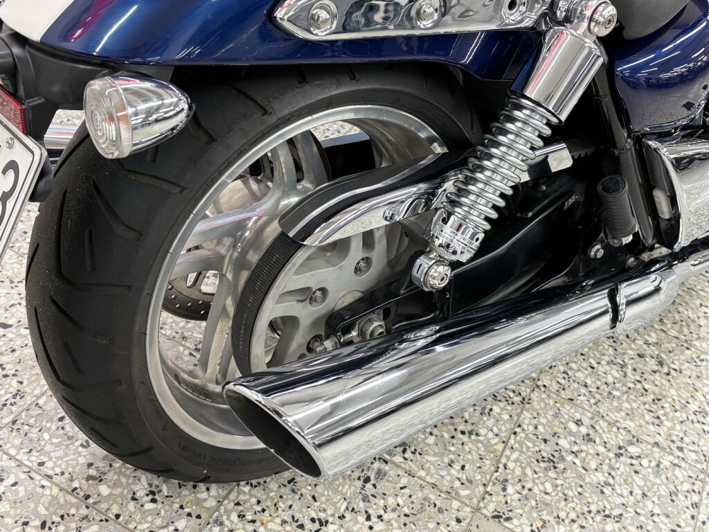 Triumph Thunderbird 2010 moniväri
