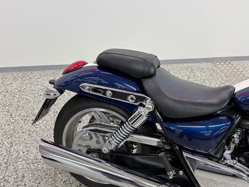 Triumph Thunderbird 2010 moniväri