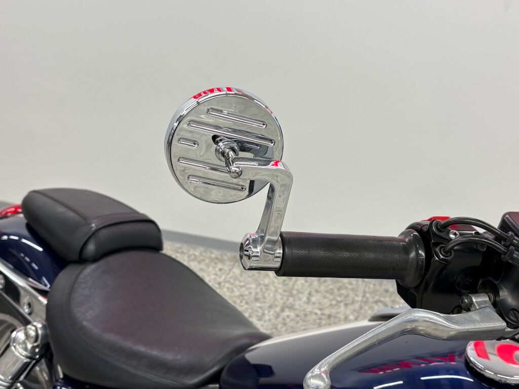 Triumph Thunderbird 2010 moniväri