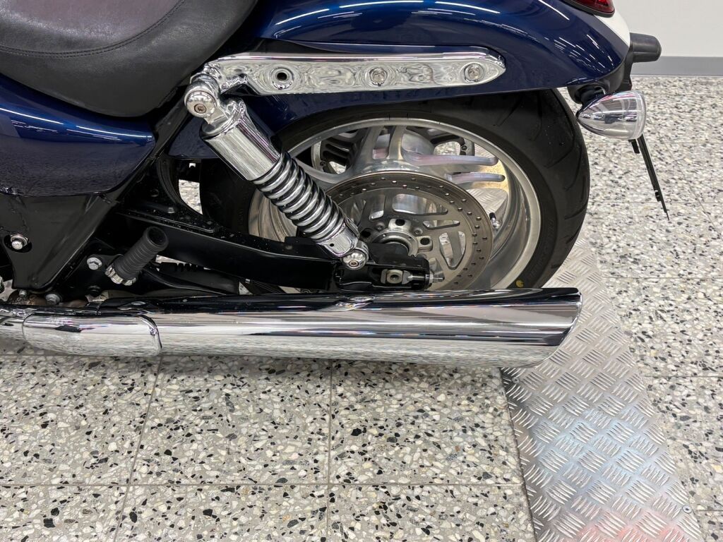 Triumph Thunderbird 2010 moniväri