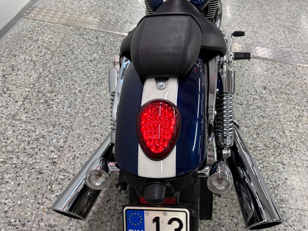 Triumph Thunderbird 2010 moniväri