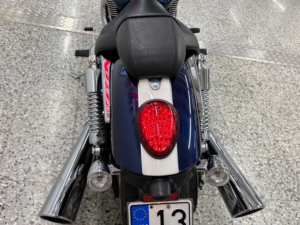 Triumph Thunderbird 2010 moniväri