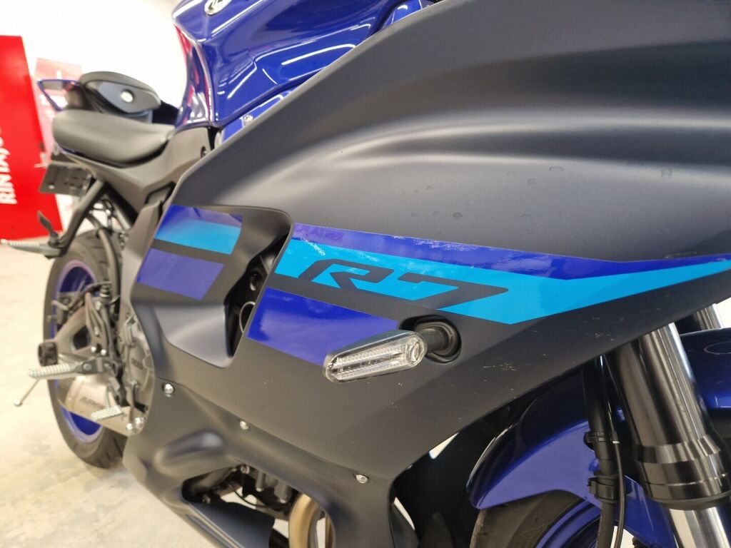 Yamaha YZF-R7 2024 