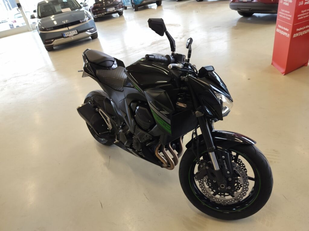 Kawasaki Z 2017 Musta