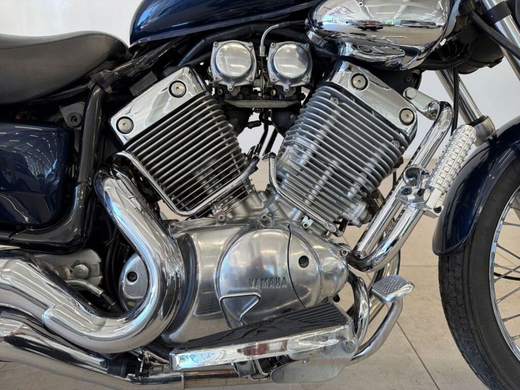 Yamaha XV 1993 Musta