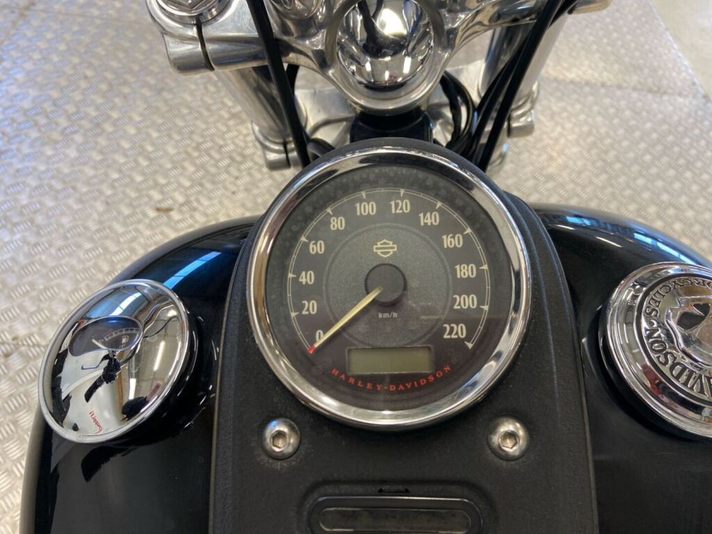 Harley-davidson DYNA 2012 