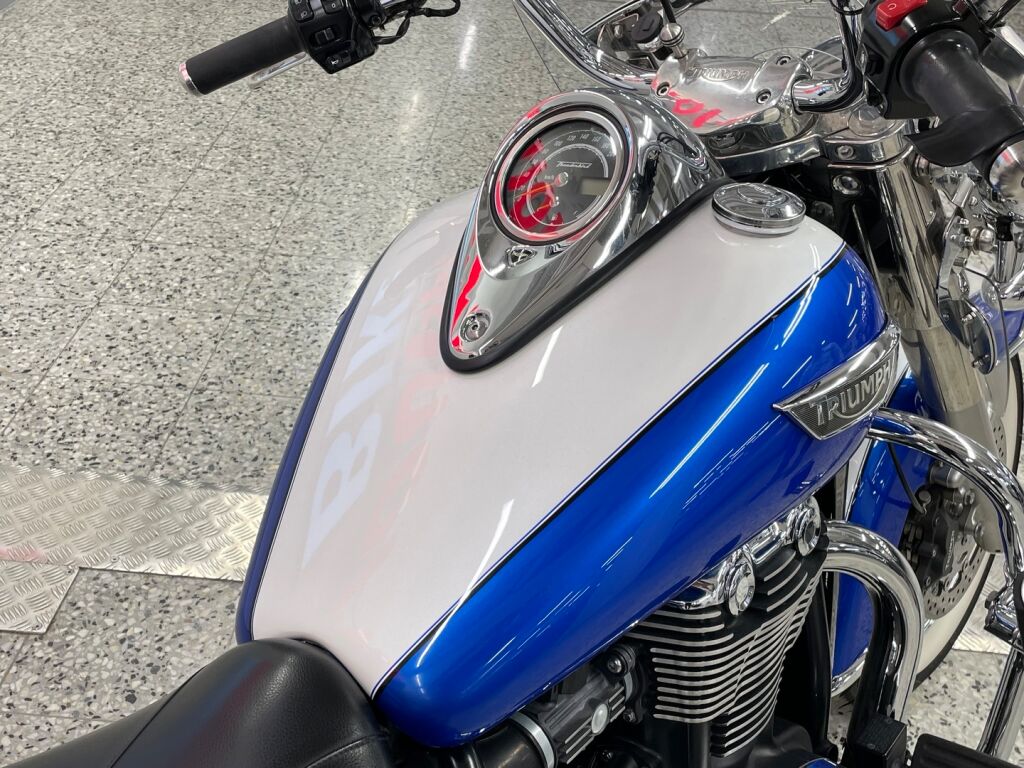 Triumph THUNDERBIRD 2016 