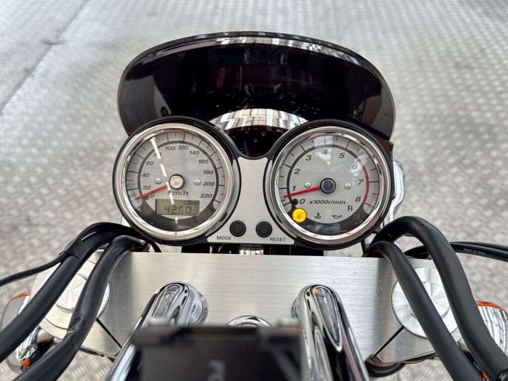 Kawasaki VN 2004 