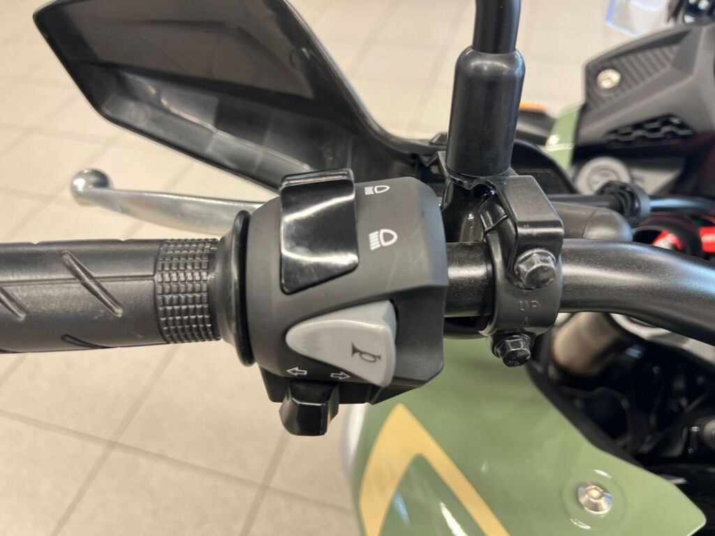 Honda CB 2024 