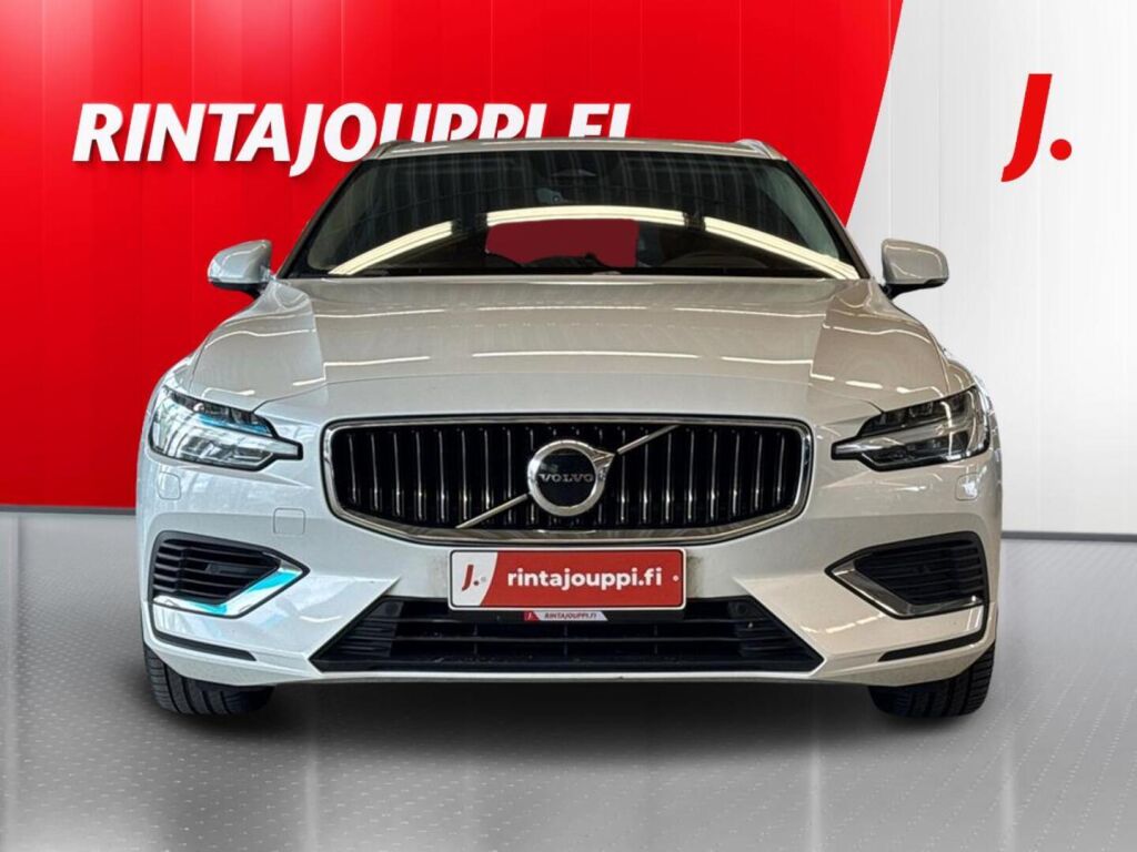 Volvo V60 2023 Valkoinen