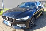 Volvo V60 2023 Musta