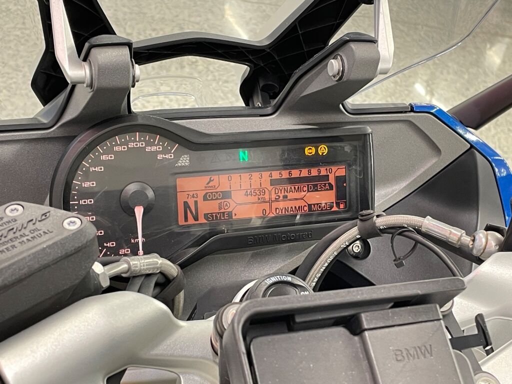 BMW R 2017 Valkoinen