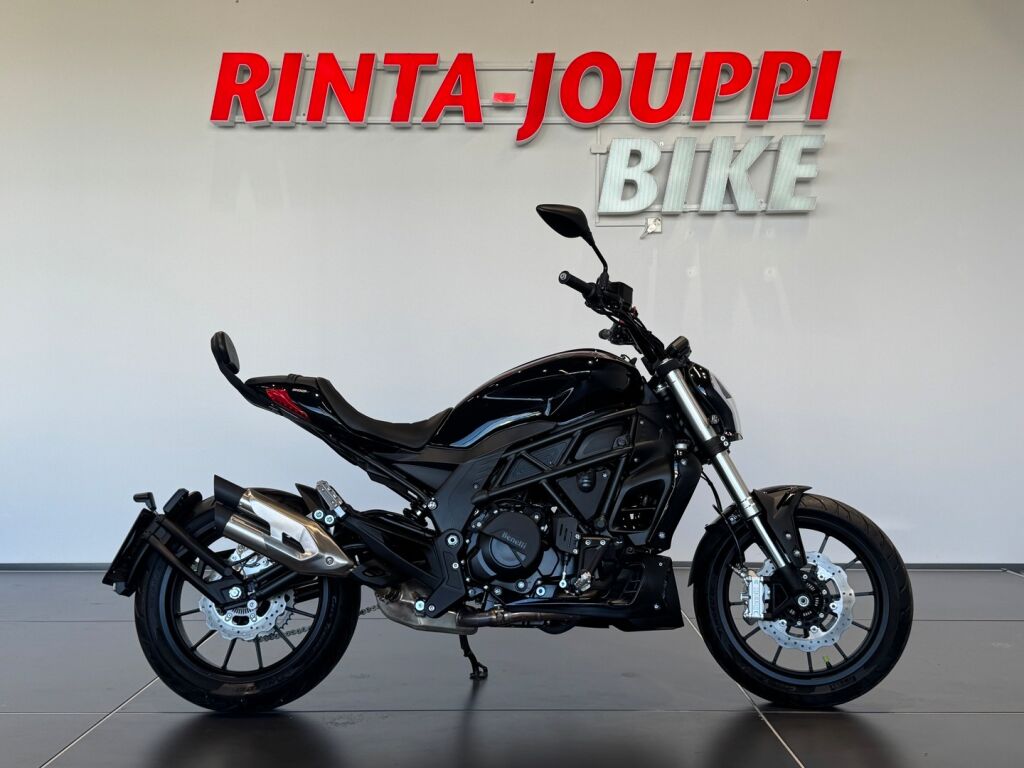 Benelli 502 CRUISER 2024 