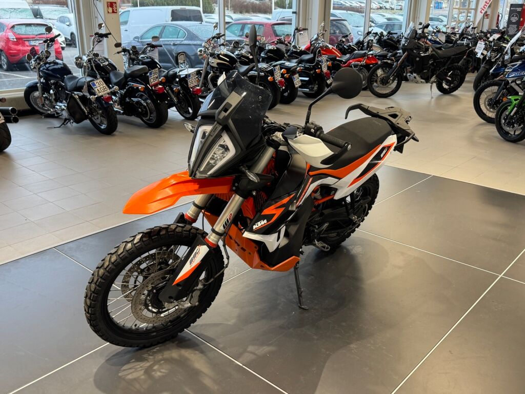 Ktm 890 2021 