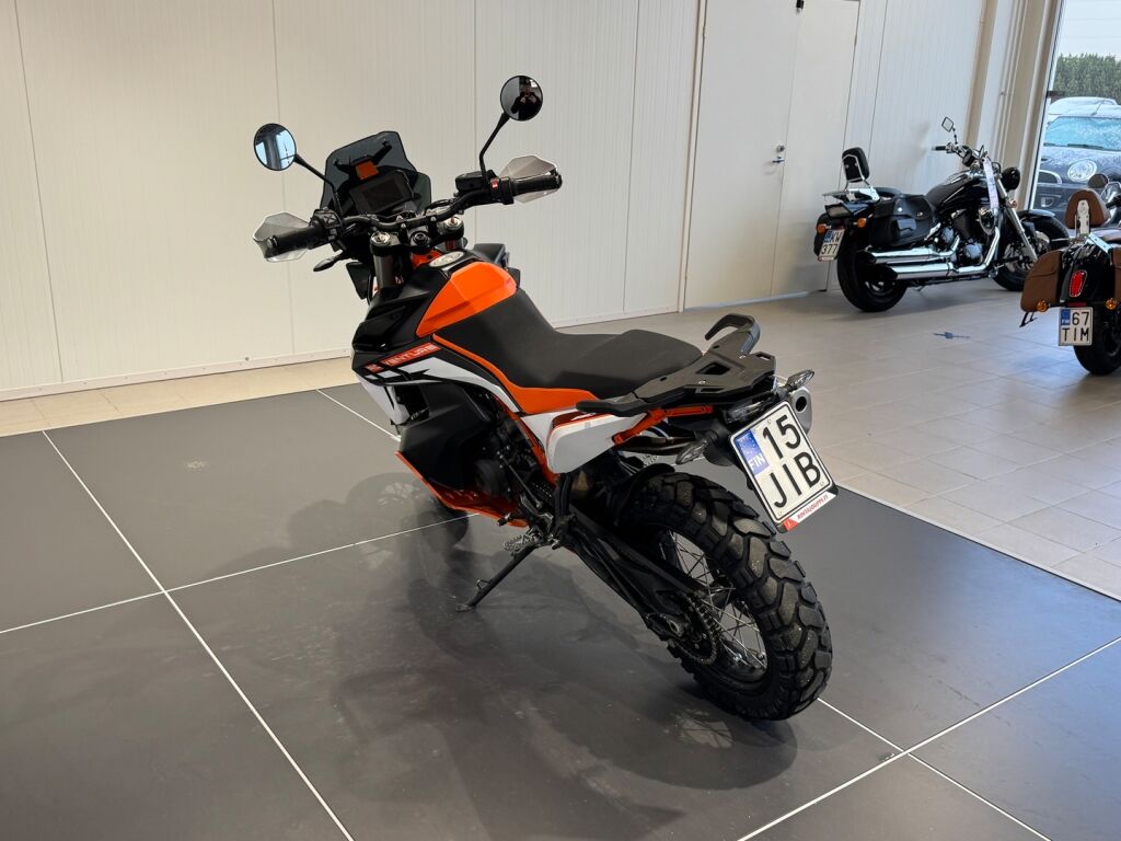 Ktm 890 2021 