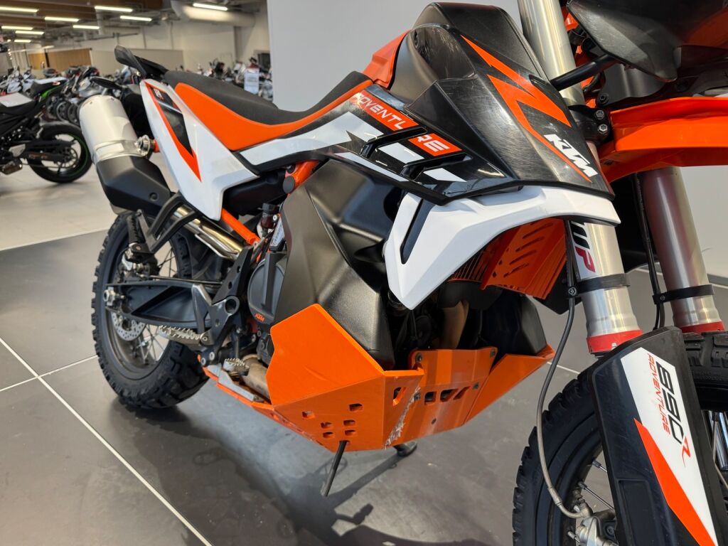 Ktm 890 2021 