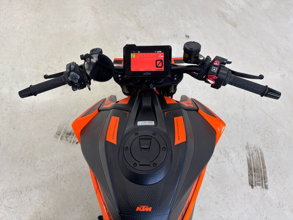 Ktm 1290 2023 