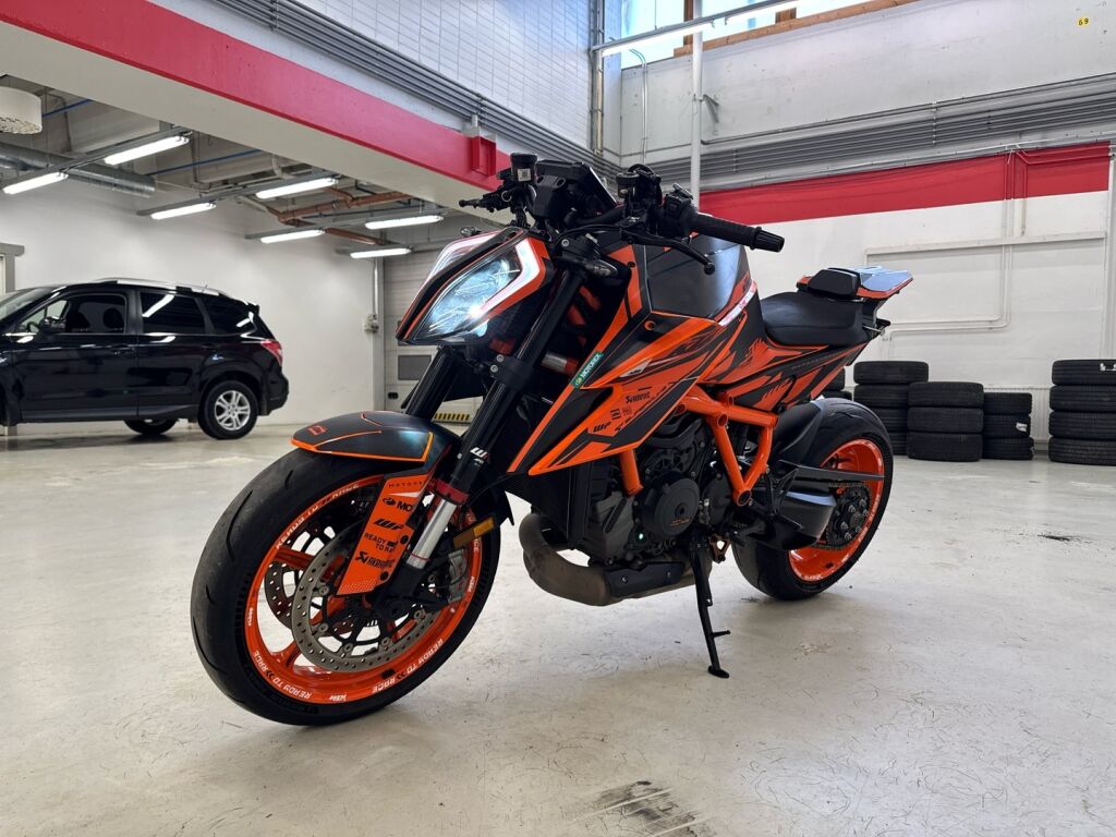 Ktm 1290 2023 